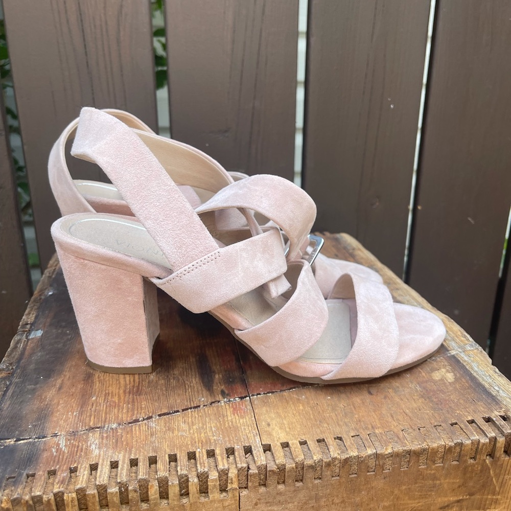💵📉 Vionic Size 9 Blaire Suede Heel Sandal Blush